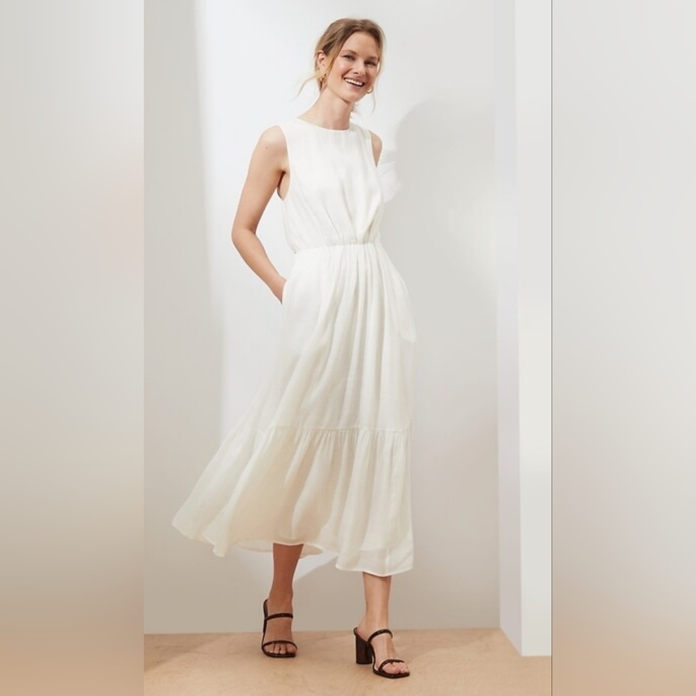 Banana Republic Open-Back Midi Dress White Snow Day sz small Whit Pockets